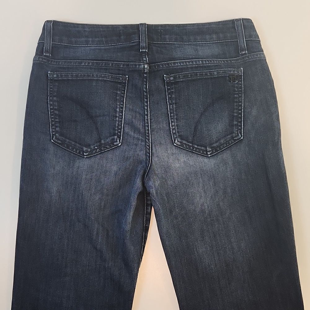 Joe's Jeans Mid Rise Boot Cut Dark Wash Blue Jeans Women's Sz W 28 EUC NICE! - Picture 4 of 16